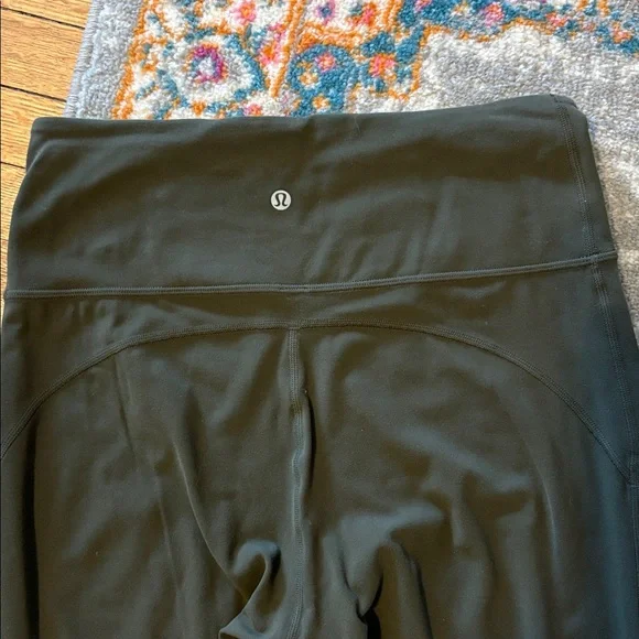 lululemon army green yoga pants - Picture 7 of 7